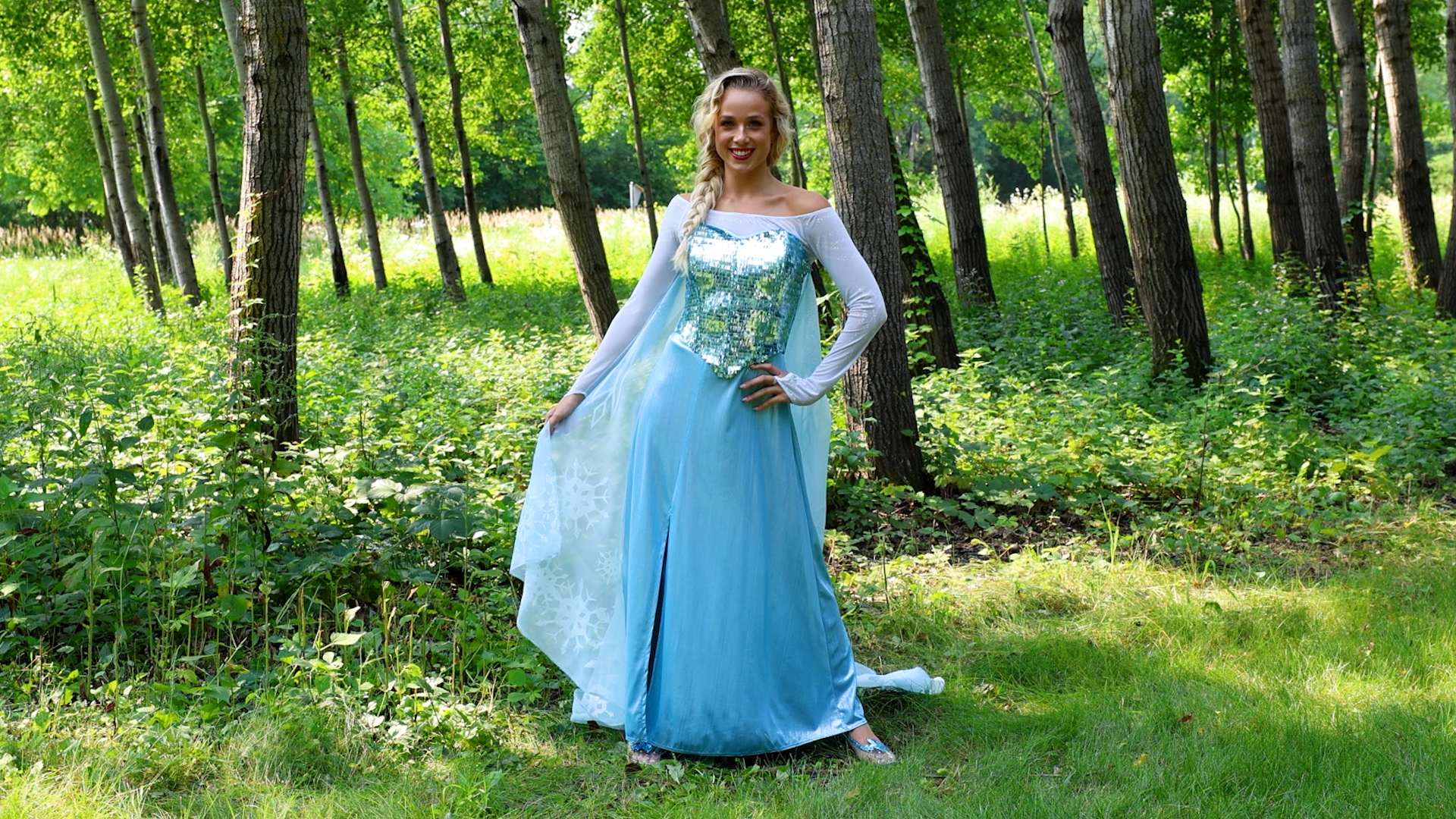 Become your favorite icy queen this Halloween when you grab this stunning and exclusive Women's Premium Disney Frozen Elsa Costume for your next event!